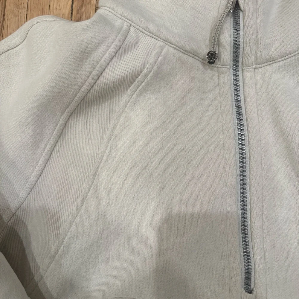 Oatmeal colored Lululemon Half-Zip Hoodie. Like new! - Picture 3 of 5